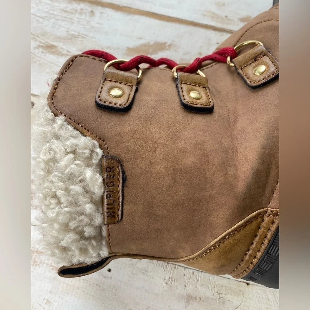 TOMMY HILFIGER duck boots faux fur preppy gorpcore streetwear brown sz 10 EUC